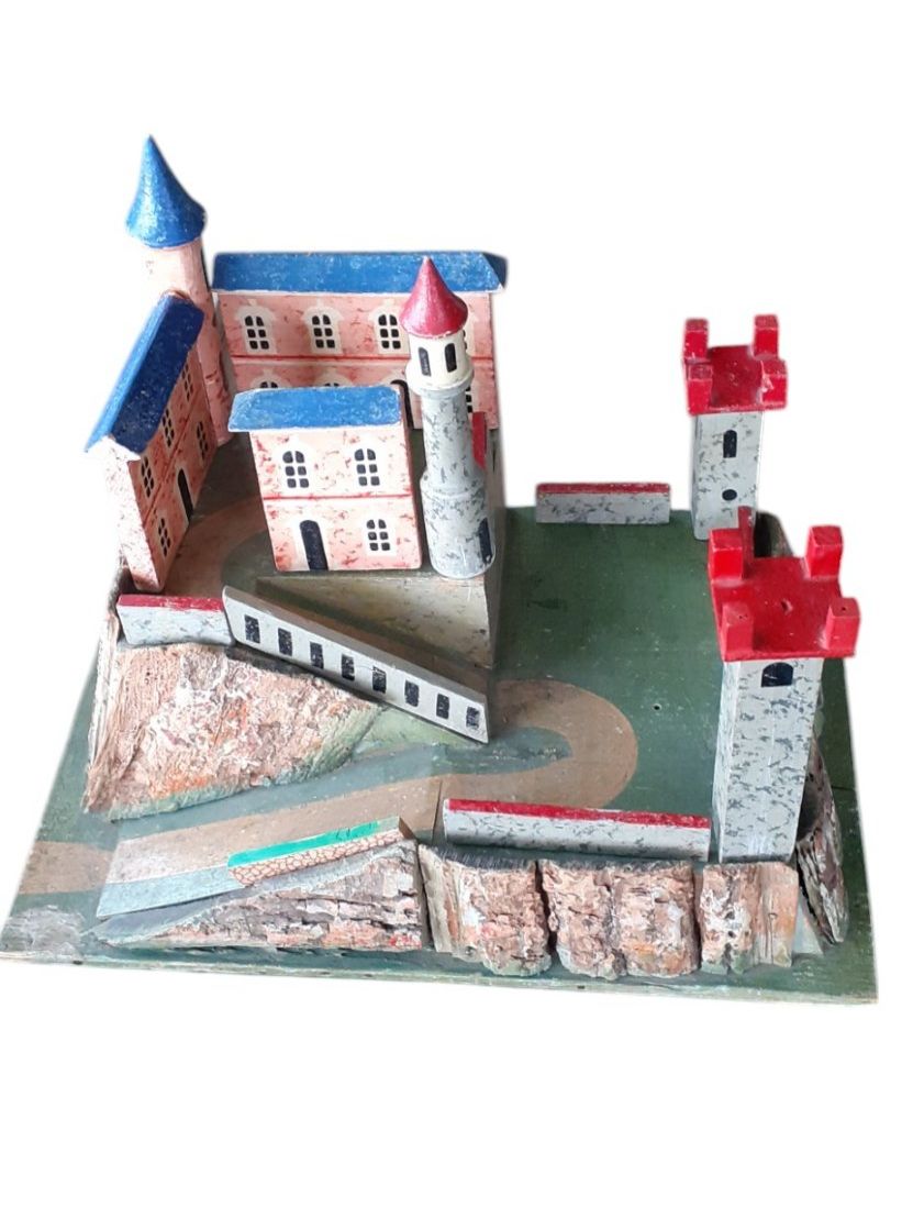 Giocattoli: Burg antik 1890 – Usato da Mörschwil venduto da antiksalon 5