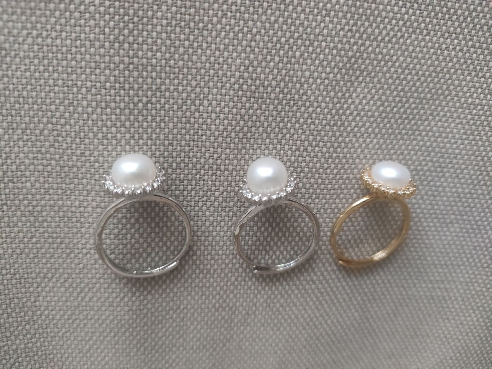 Ringe: Süsswasserperlen Ring, 15 CHF/ Stk. – Neu und originalverpackt aus Bern von Lidia.5 5