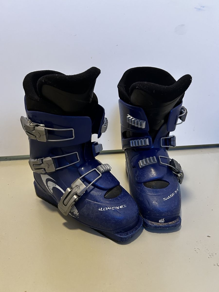 Herrenschuhe: Skischuhe (Grösse 39) – Gebraucht aus Eggiwil von Oesch84