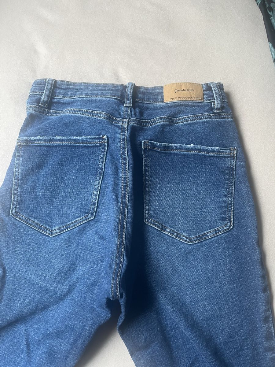 Stradivarius Jeans: Stradivarius Jeans, Gr. 36 elastisch – Usato da Baden venduto da Sandra148 4