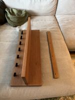 Holzgarderobe