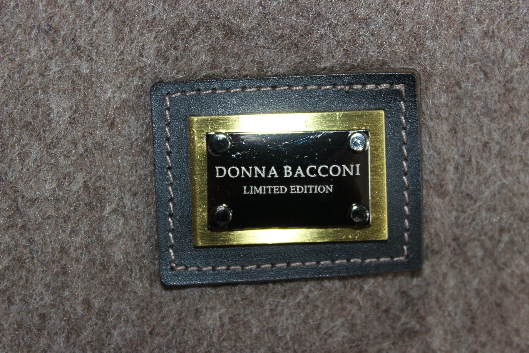 Cappotti: Mantel Donna Bacconi, Gr.M – Usato da Basel venduto da Mila_Graf 6