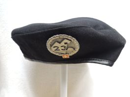 Schweizer Armee Béret in TOP Zustand mit Emblem