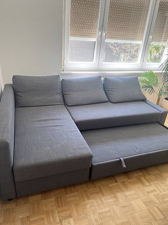 Ikea Sofas: IKEA FRIHETEN Ecksofa mit Schlaffunktion - grau – Gebraucht aus St. Gallen von Jannick_
