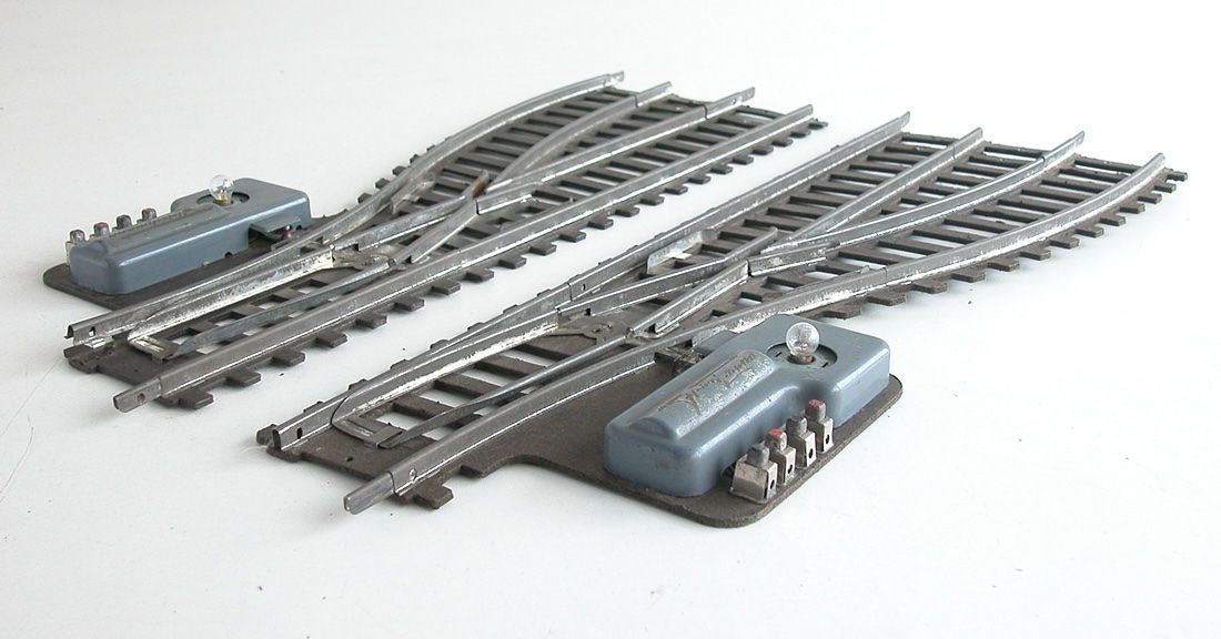 Fleischmann Modellini di ferrovie: Fleischmann altes Weichenpaar elektrisch Spur 0 – Usato da Oberwil BL venduto da Klang