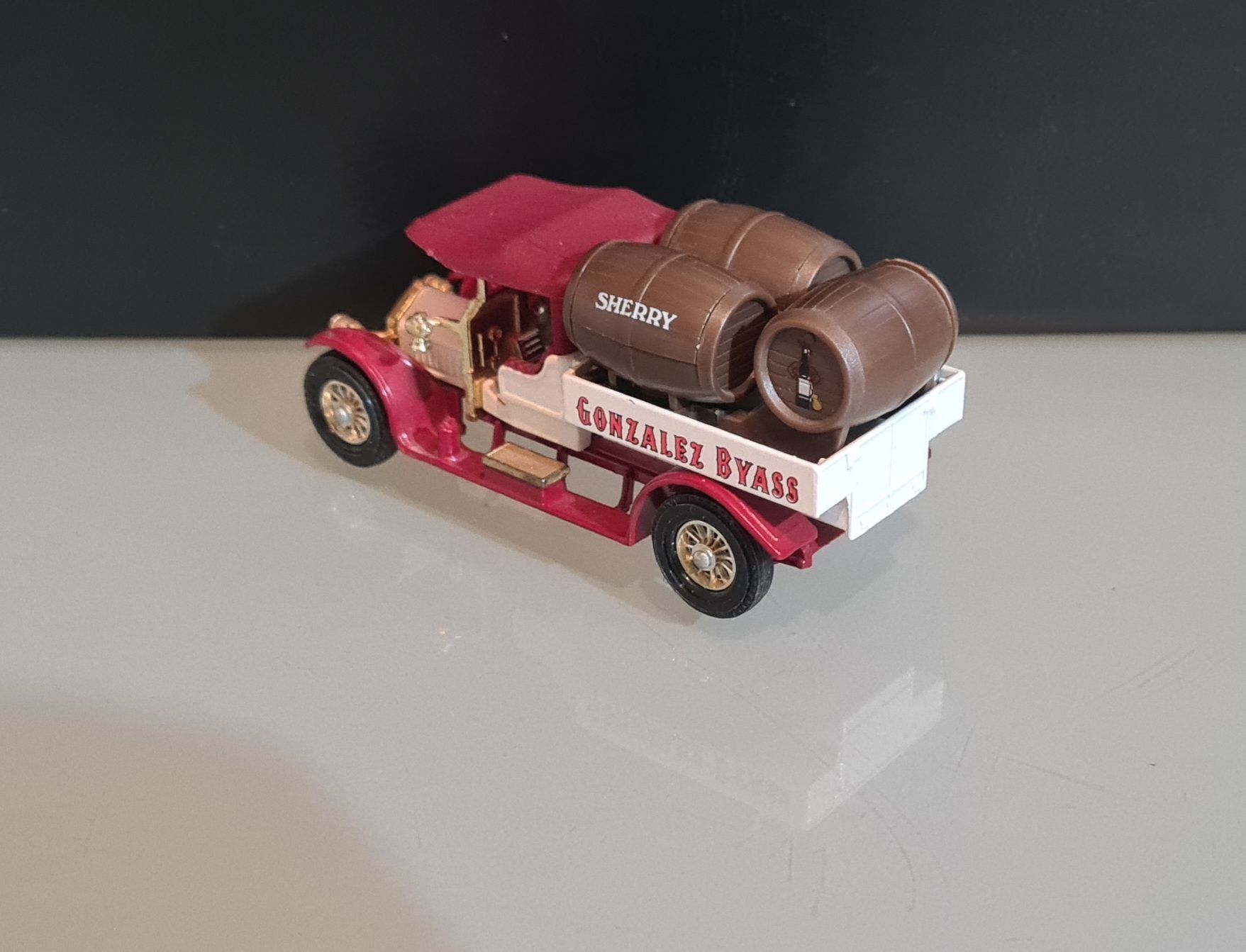 Matchbox Modellini d'auto: Matchbox Grossley 1:43 – Usato da Uetendorf venduto da myhome12 1