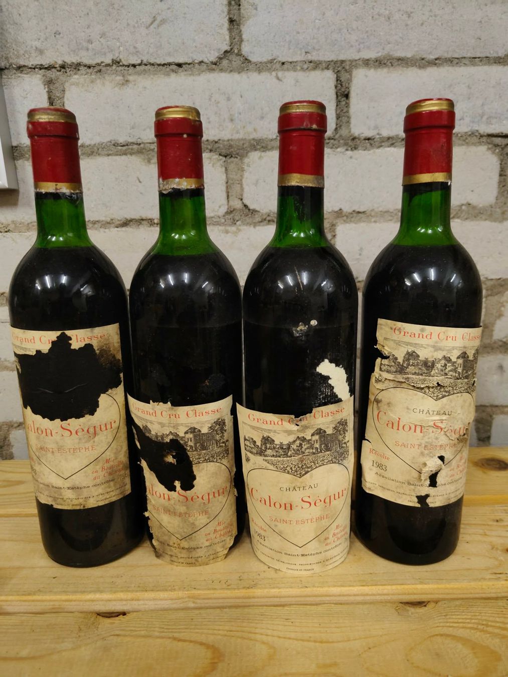 Vino: 4x 1983 Château Calon-Ségur – Nuovo (secondo la descrizione) da Münchenstein venduto da wusmarino 1