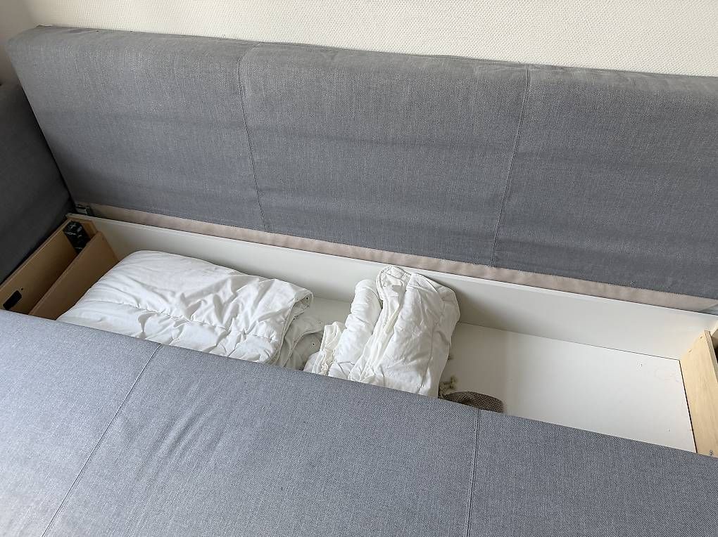 Ikea Divani: IKEA HOLMSUND 3er-Bettsofa grau  top Zustand – Usato da Zürich venduto da kil_22my 2