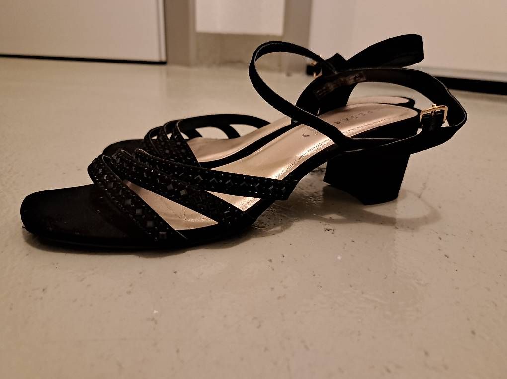 Scarpe da donna: Sandalen Gr.41 – Usato da Besenbüren venduto da gmuerdoris84 2