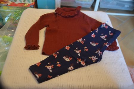 TAILLE 74 - JOLIS ENSEMBLE