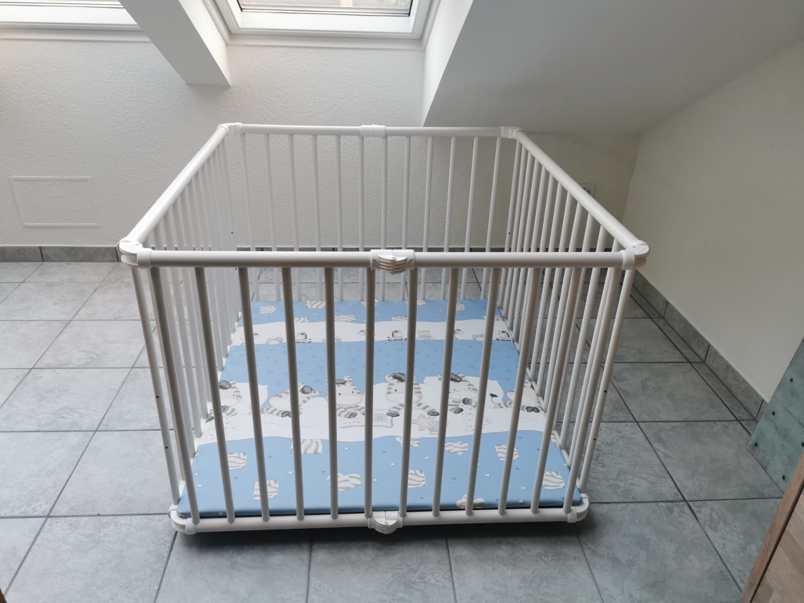 Geuther Box & Barriere di sicurezza: Geuther Laufgitter Lucilee klappbar – Usato da Brislach venduto da haexxxli 2