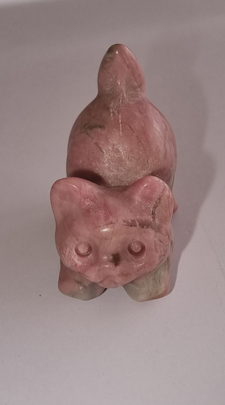 Figuren: Rhodonith Katze Statue / Figur – Neu und originalverpackt aus Menziken von Mirager