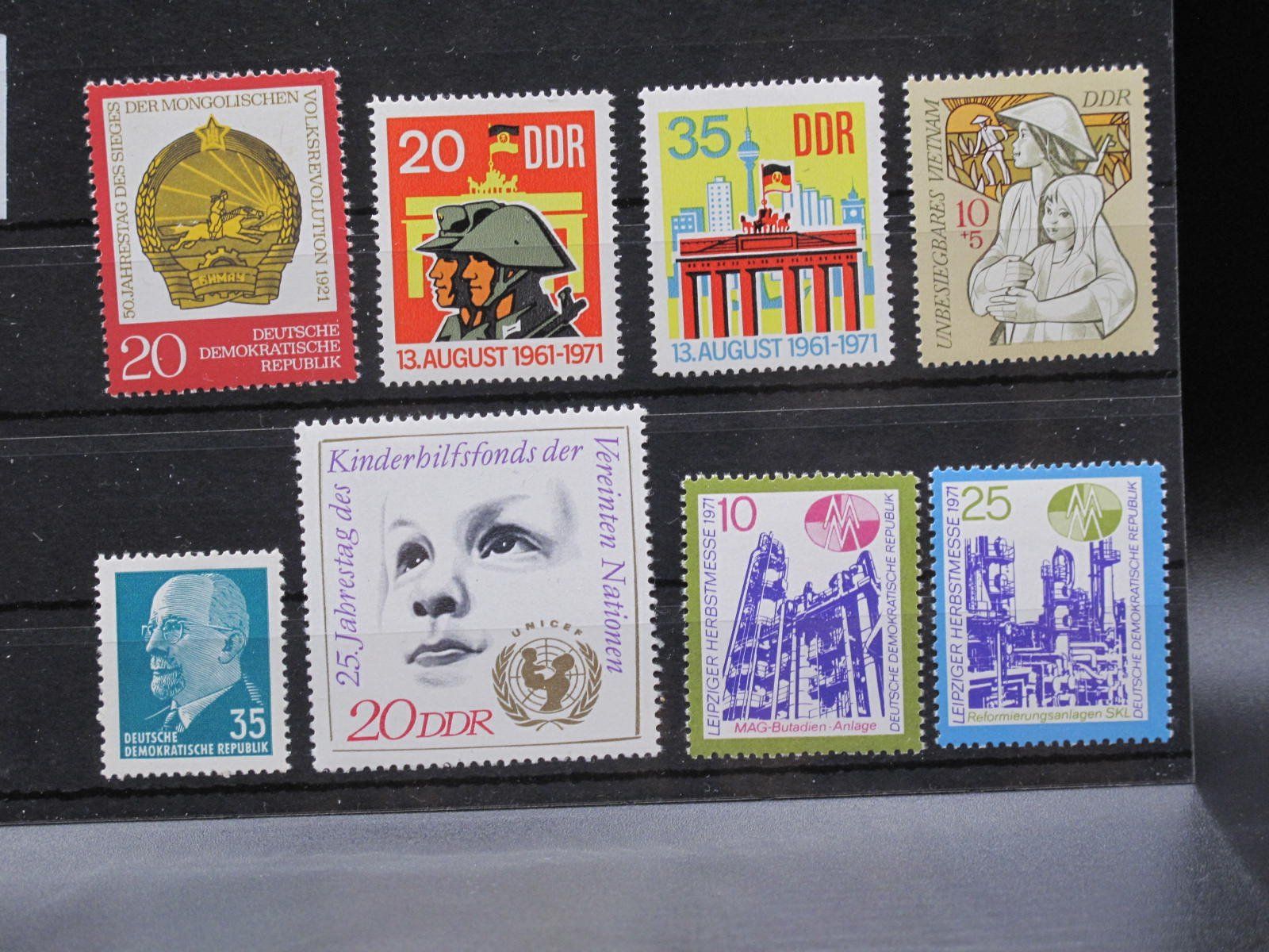 Tutti i francobolli: DDR 1971 Mongolia Revolution / Herbstmesse ** – Usato da Wil SG venduto da fva01 1
