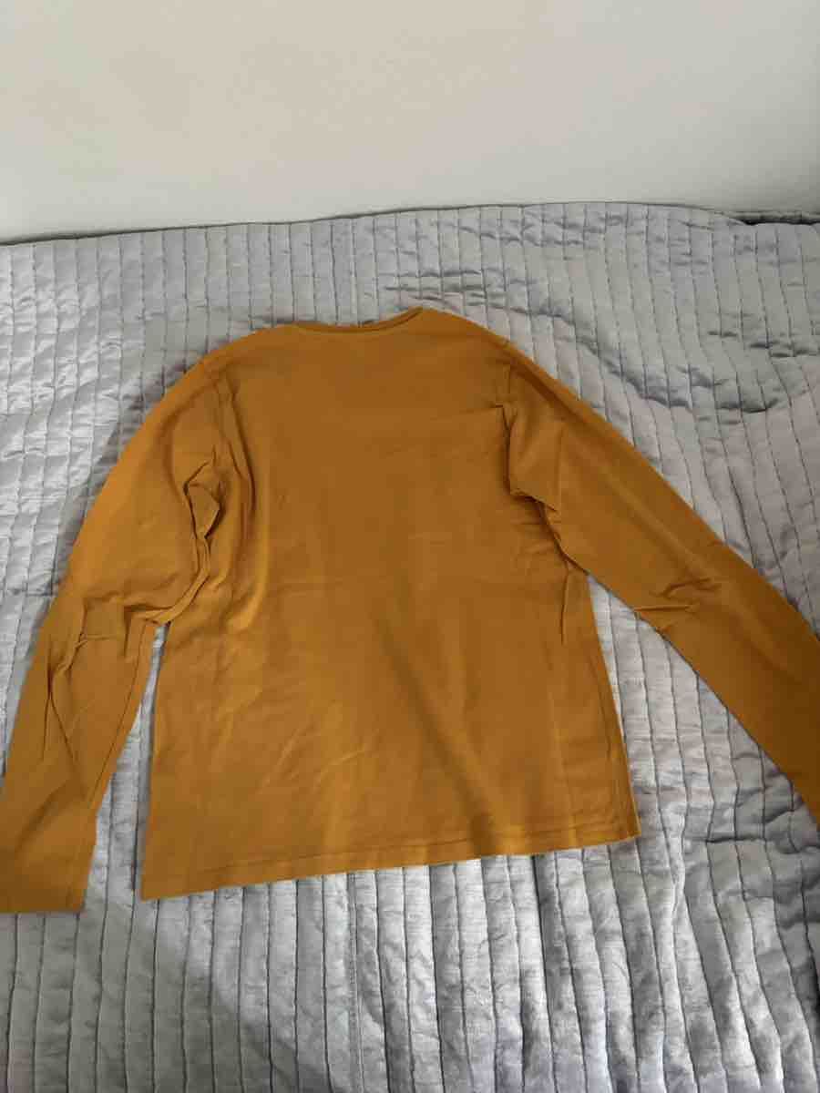 Maglioni & Felpe: Pullover Oki garçon motif loup jaune taille 164 cm – Nuovo (secondo la descrizione) da Peseux venduto da eri_lp7f 1