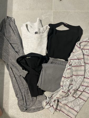 Damen Kleider Paket Grösse M/L