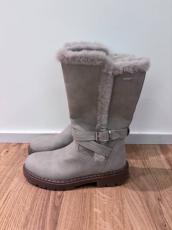 Schuhe für Mädchen: Winterstiefel  – Gebraucht aus Luzern von qch_2jjy 1