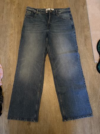 Bershka Jeans Blau Weites Bein Grösse 42 guter Zustand
