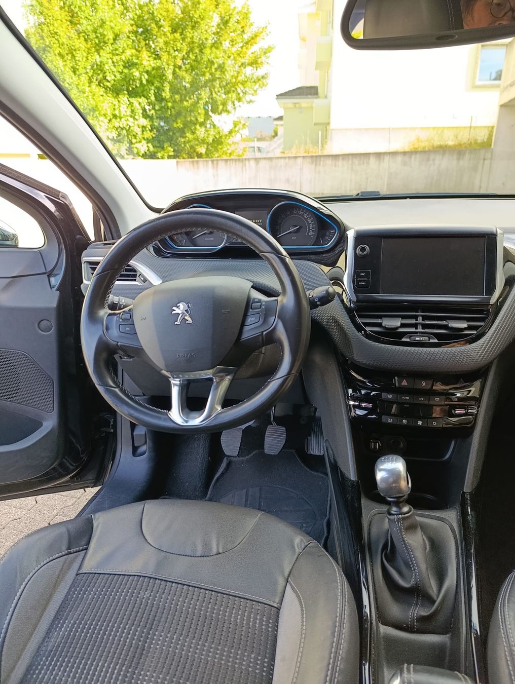 Peugeot Automobili: Peugeot 2008 1.2 Allure – Usato da Tenniken venduto da JeannineL01 5