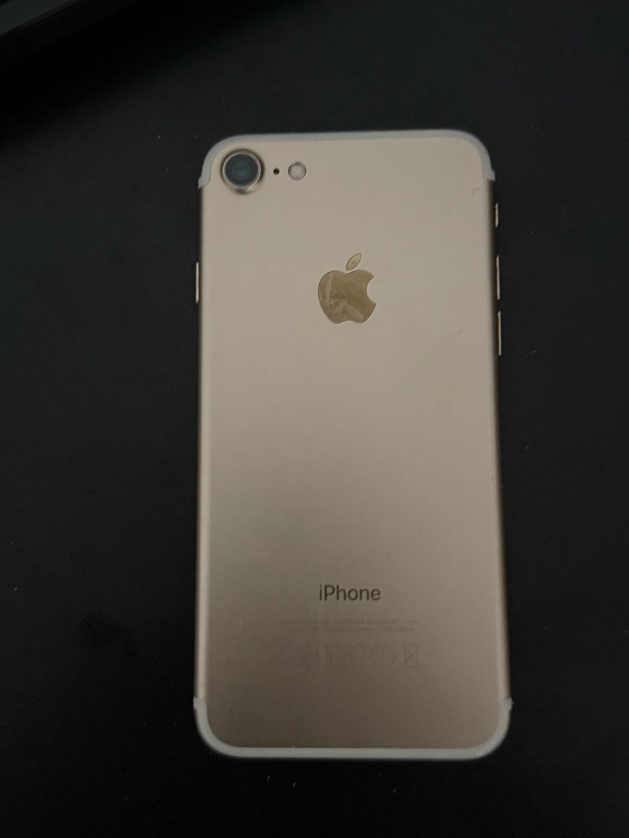 Apple Telefoni cellulari / Smartphones: iPhone 7 Gold - Defekt, für Bastler oder Ersatzteile! – Difettoso da fahrwangen venduto da Omar92 1