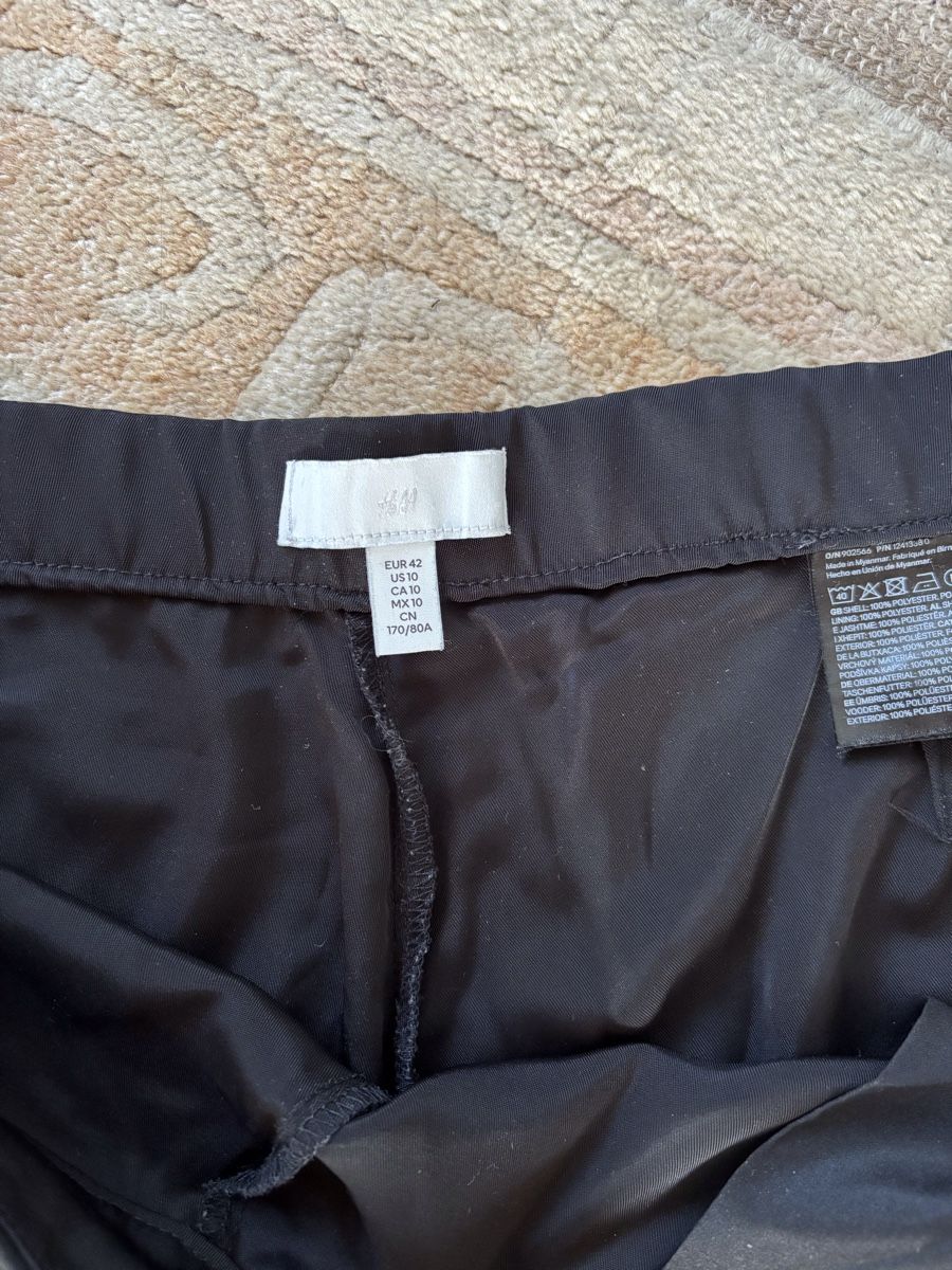 H&M Pantaloni: Stoffhose – Usato da Eggersriet venduto da car_w5cl 3