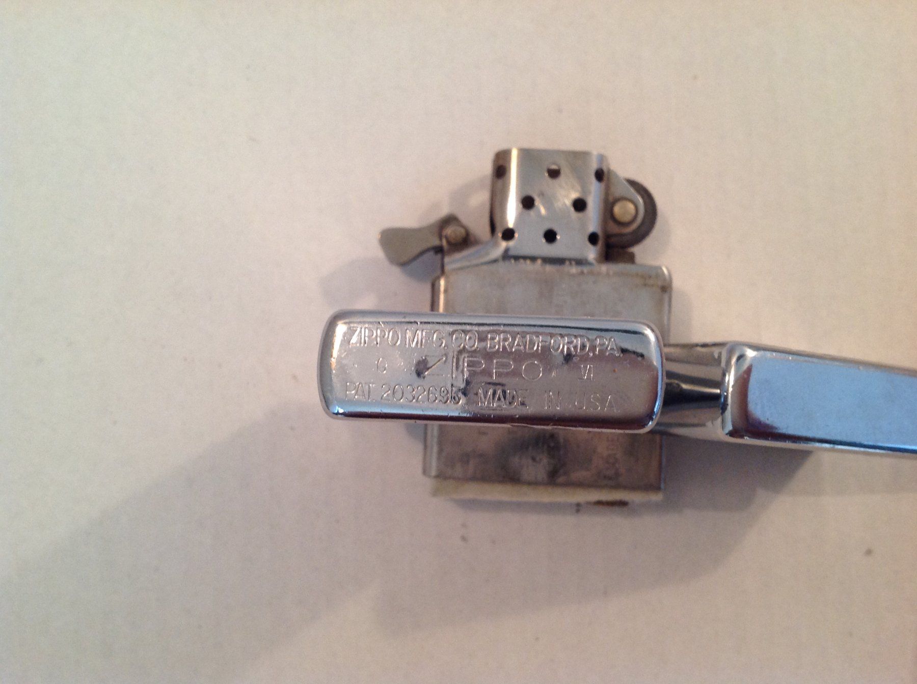 Zippo Accendini: Zippo  - Zippo pennsylvania 1932 / 1990 – Usato da Vuiteboeuf venduto da broticaire 1