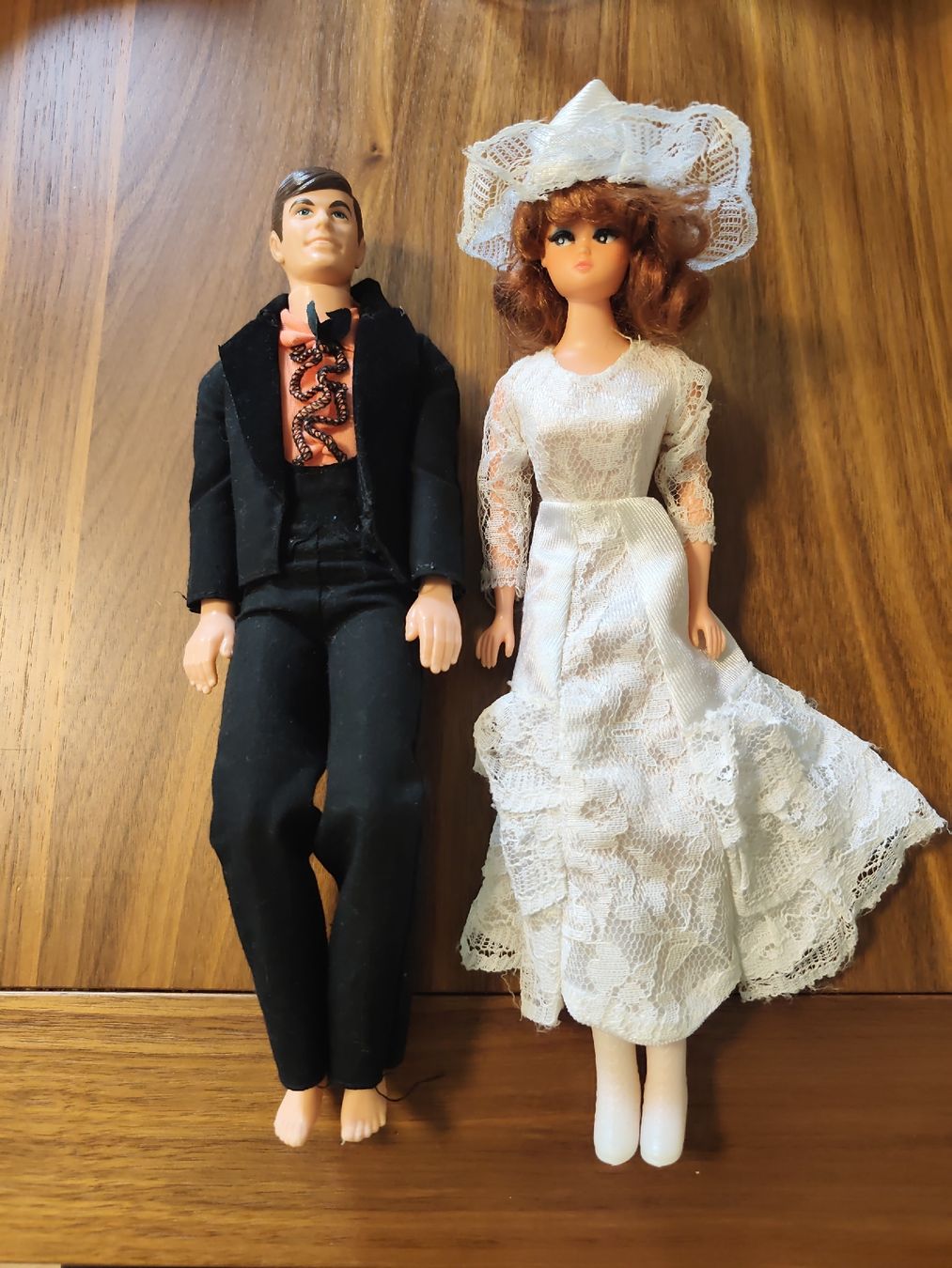Giocattoli: Barbie Ken Paar – Usato da Aesch BL venduto da Refurber