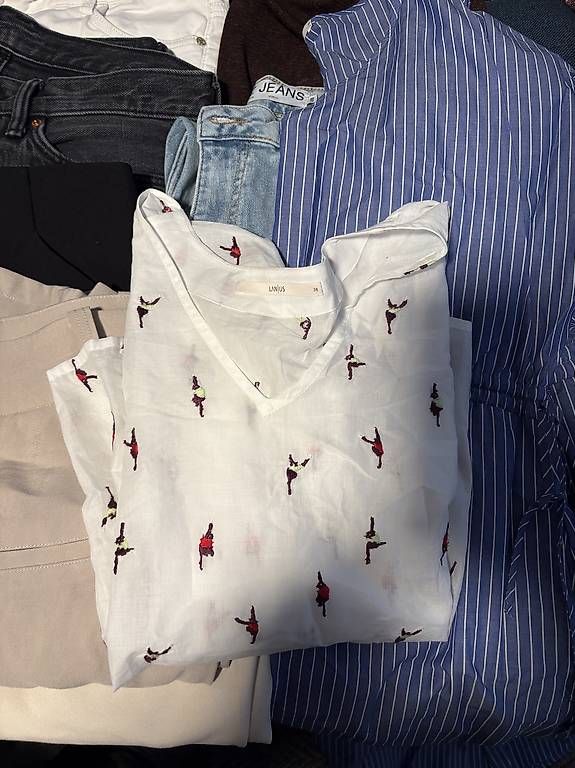 Lotti di vestiti: Kleiderpaket diverse Grössen Second Hand – Usato da Unterägeri venduto da mar_96hk 3