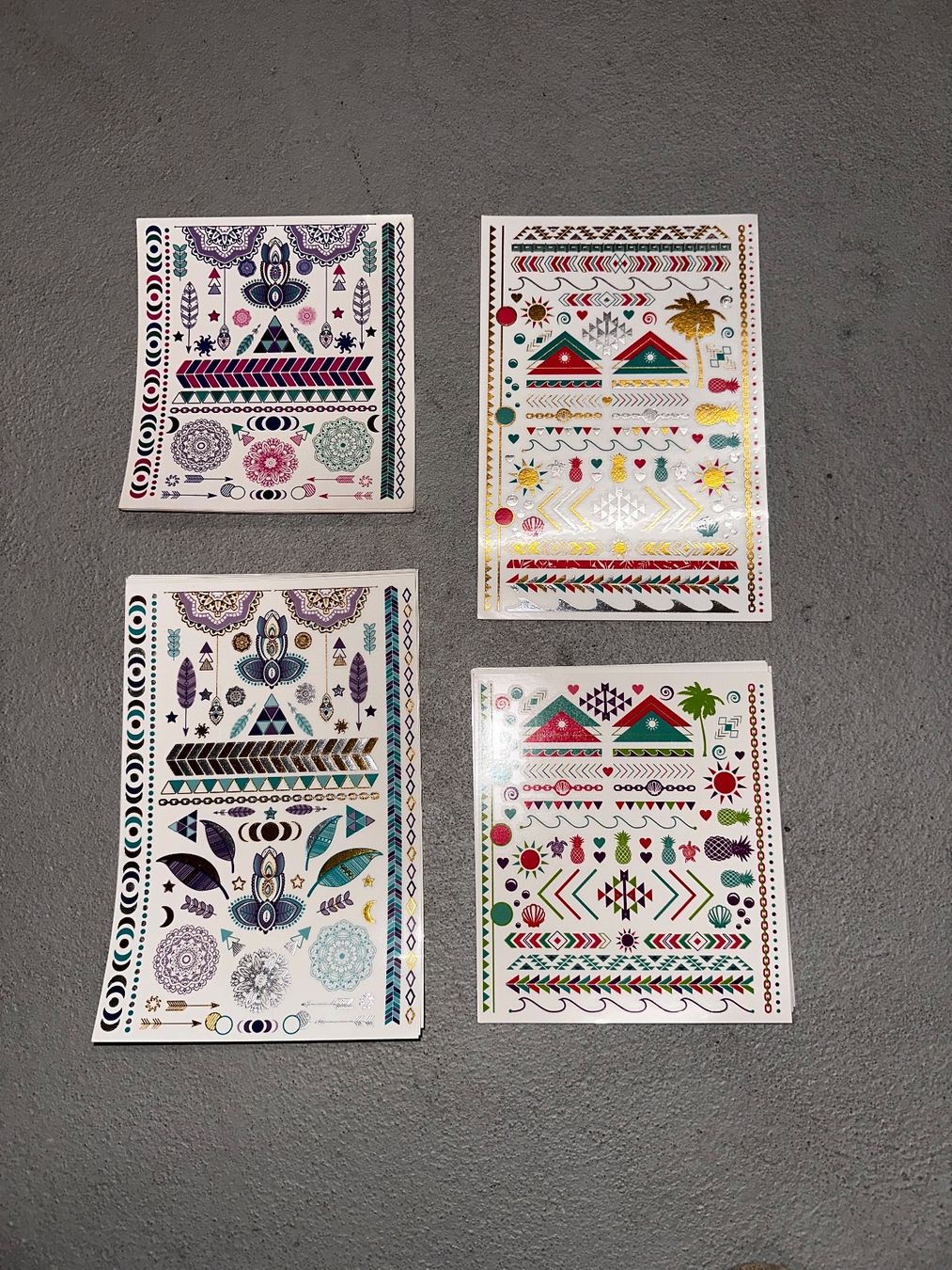 Maquillage: Klebe-Tattoo Set – Neuf avec emballage d'origine à Sarmenstorf par SamiraB.