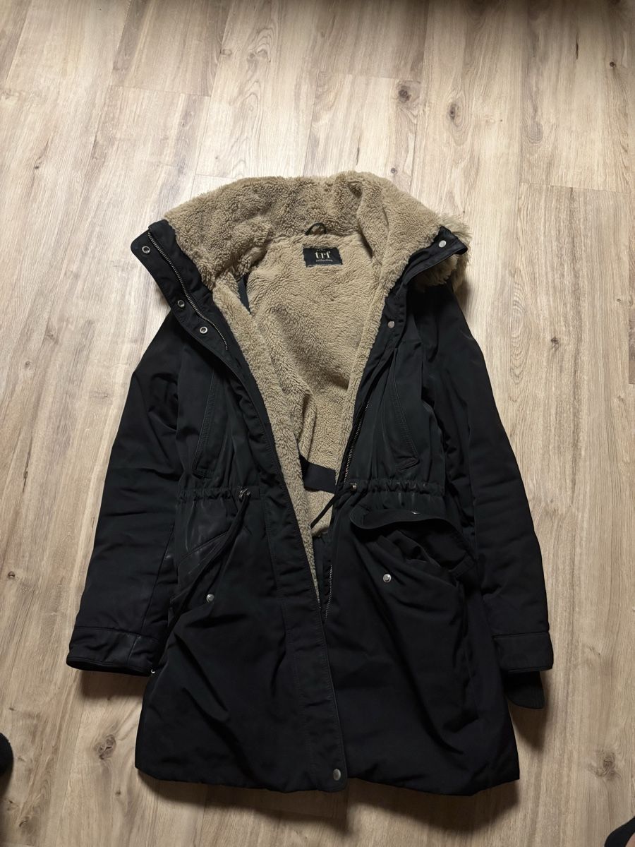 Zara Vestes: Gebrauchte Winterjacke Zara – D'occasion à Zug par sarah26f