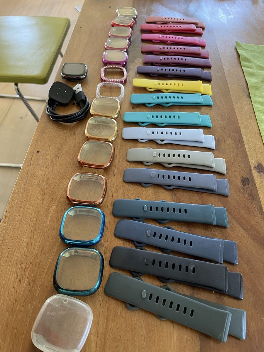 Fitbit Smartwatch: Fitbit Sense mit viel Zubehör – Gebraucht aus Aeugstertal von lthi1227 1