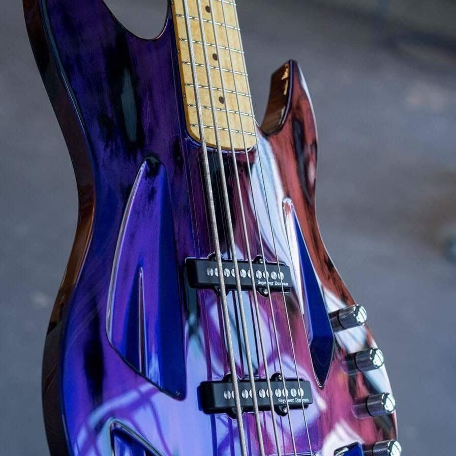 Strumenti musicali: BASSGITARRE ARISTIDES E-BASS – Usato da Castrisch venduto da Dingwall88 1