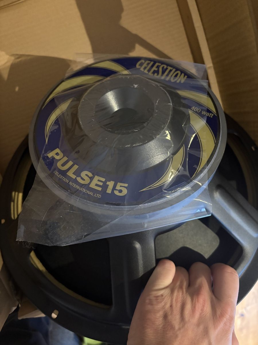 Casse acustiche: Celestion Pulse 15 Speaker – Nuovo (secondo la descrizione) da Zermatt venduto da Serverin-A 1