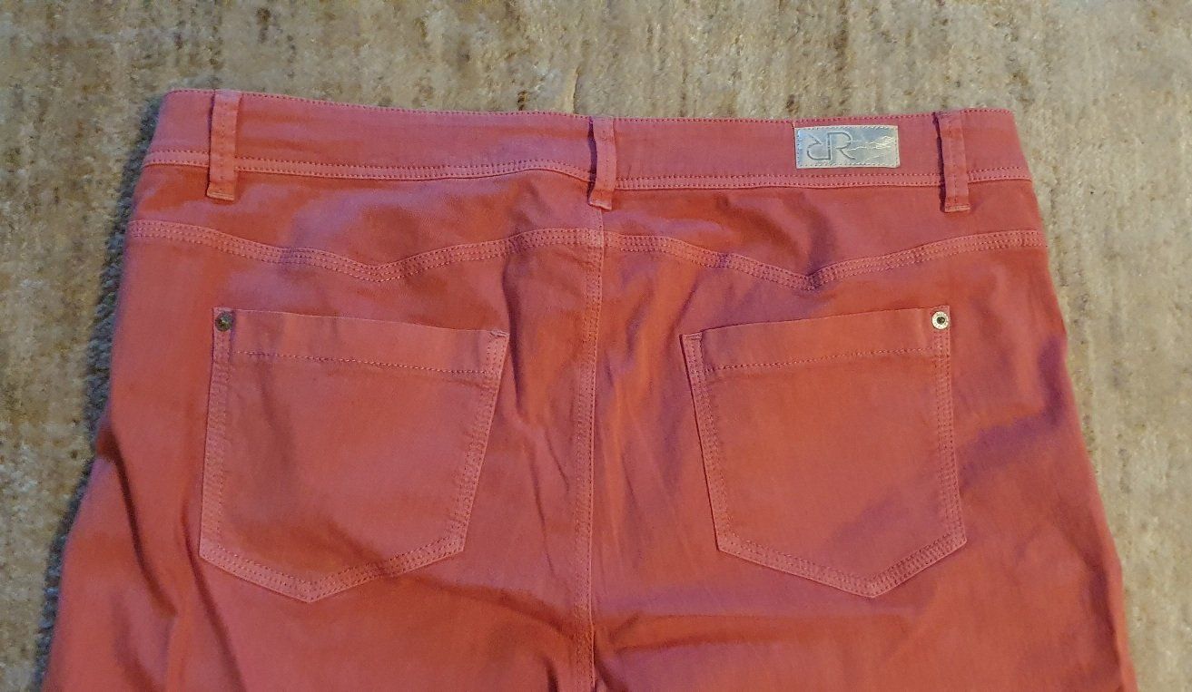 Raffaello Rossi Pantaloni: Raffaello Rossi Freizeithose, Gr. 42 – Nuovo (secondo la descrizione) da Unterentfelden venduto da LookoutMt 4