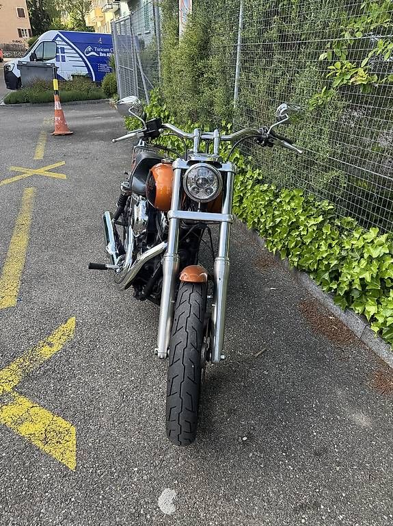 Chopper: Harley Davidson Dyna Lowrider – Usato da Zürich venduto da roadragebooking 3