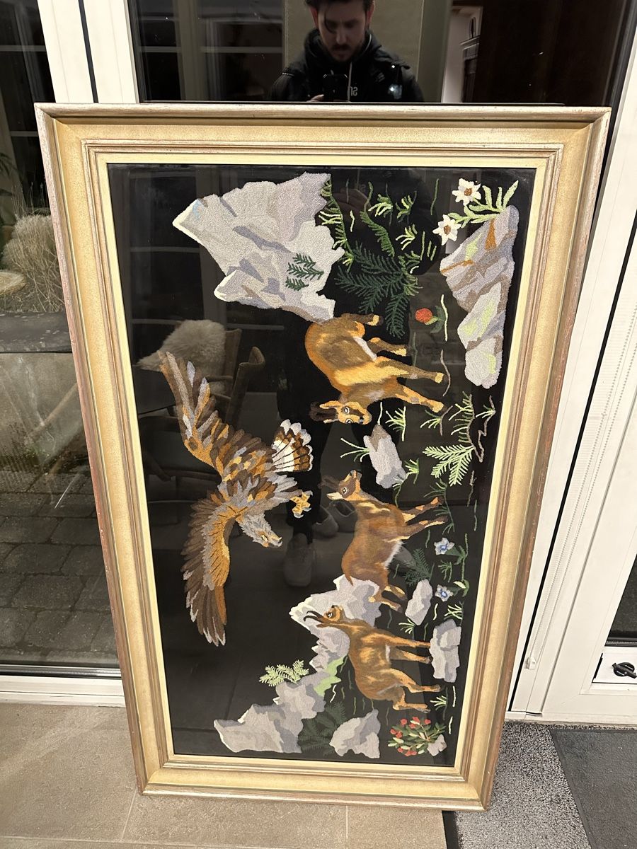 Foto & Immagini: Vintage Framed Needlepoint Tapestry - Eagle and Deer – Usato da Seuzach venduto da Wolf936 8
