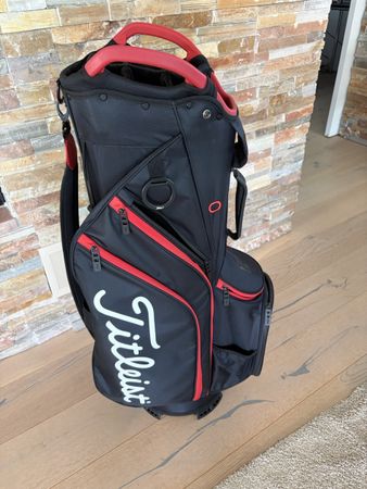 Titleist cart 14. card baq -Golfbag schwarz-rot, top Zustand
