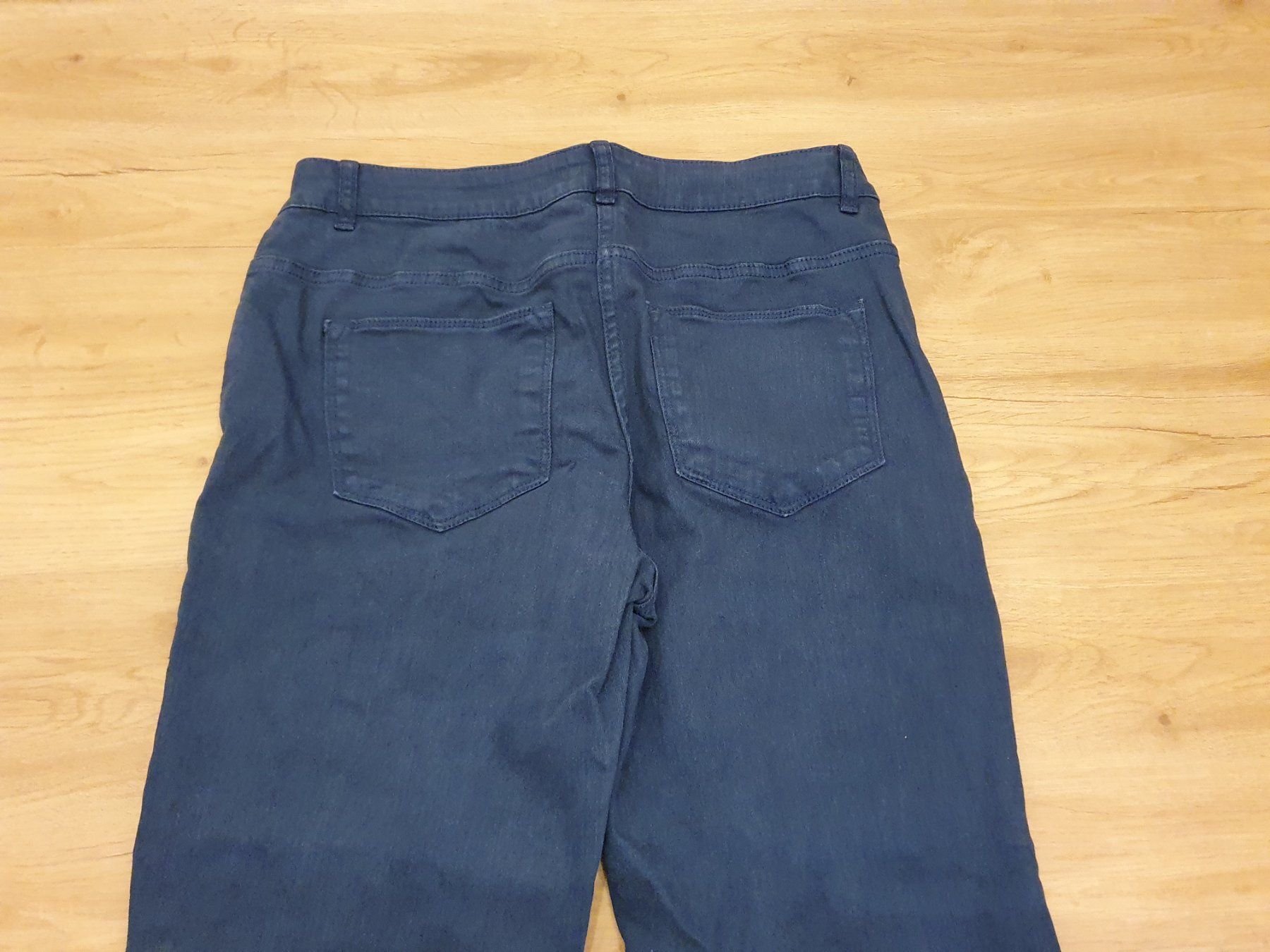 Jeans: Dunkelblaue Jeans Gr. 40 – Nuovo (secondo la descrizione) da Heinrichswil venduto da sabi2809 7