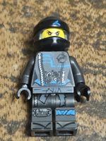 lego figurine ninjago njo0475 Nya - Hunted, Crooked Smile.