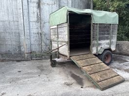 Viehwagen Anhänger Schafunterstand
