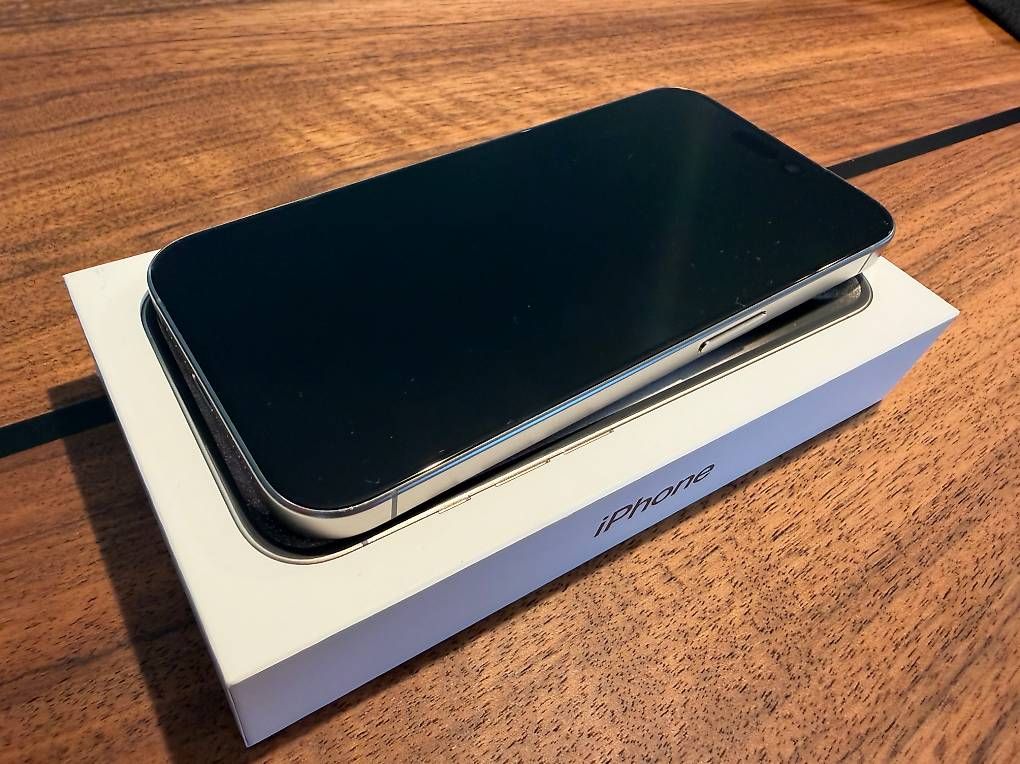Apple Handys / Smartphones: Apple iPhone 15 Pro 512 GB Natural Titanium – Gebraucht aus Oberriet SG von rob_xt6v 6