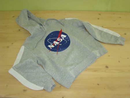 Grauer NASA Hoodie mit Kapuze H & M Gr. S