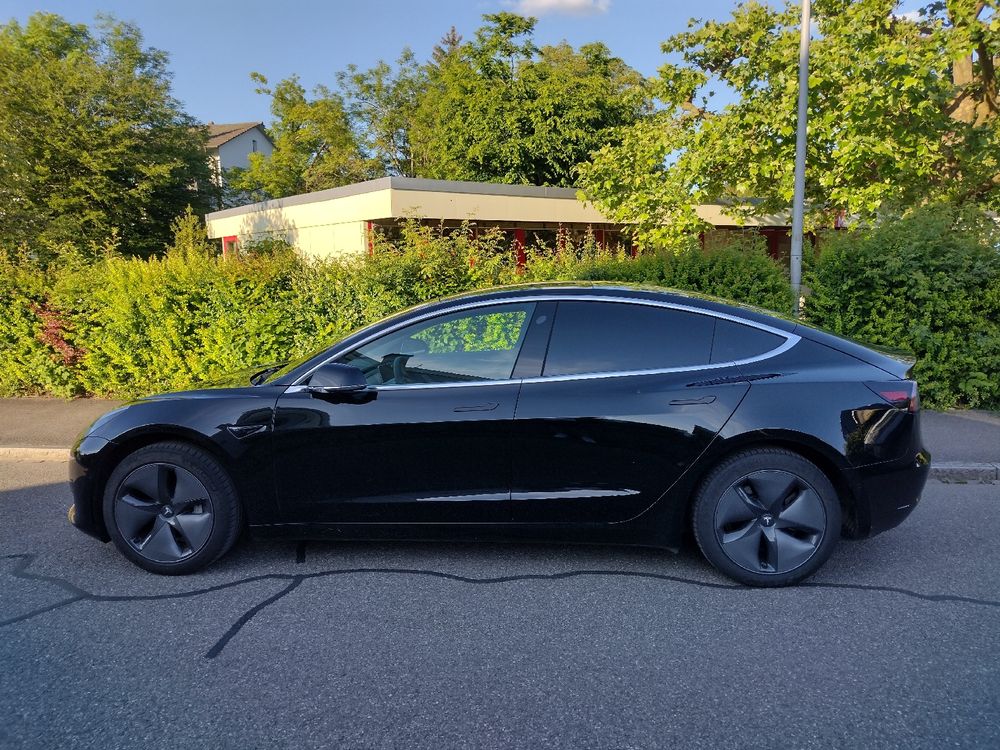 Tesla Model 3 mieten!