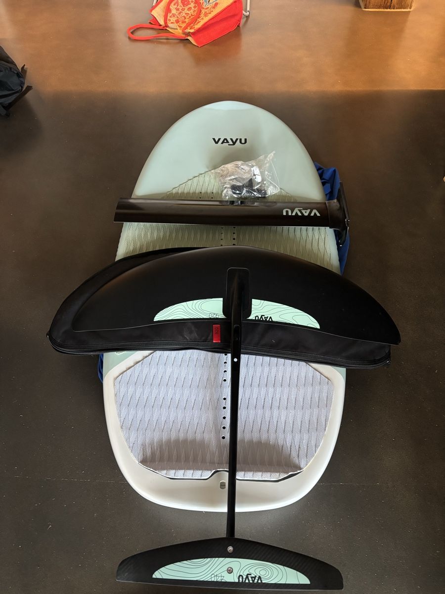 Tavole da surf e di nuoto: Vayu Foil Set inkl. Board &Wing – Usato da Aadorf venduto da freepro 4