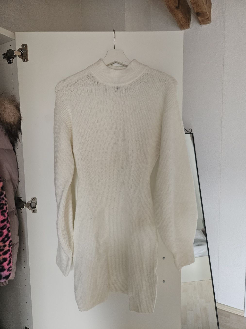 H&M Vestiti: Strickkleid Divided H&M weiss Grösse M – Usato da Niederwil AG venduto da Sillimini