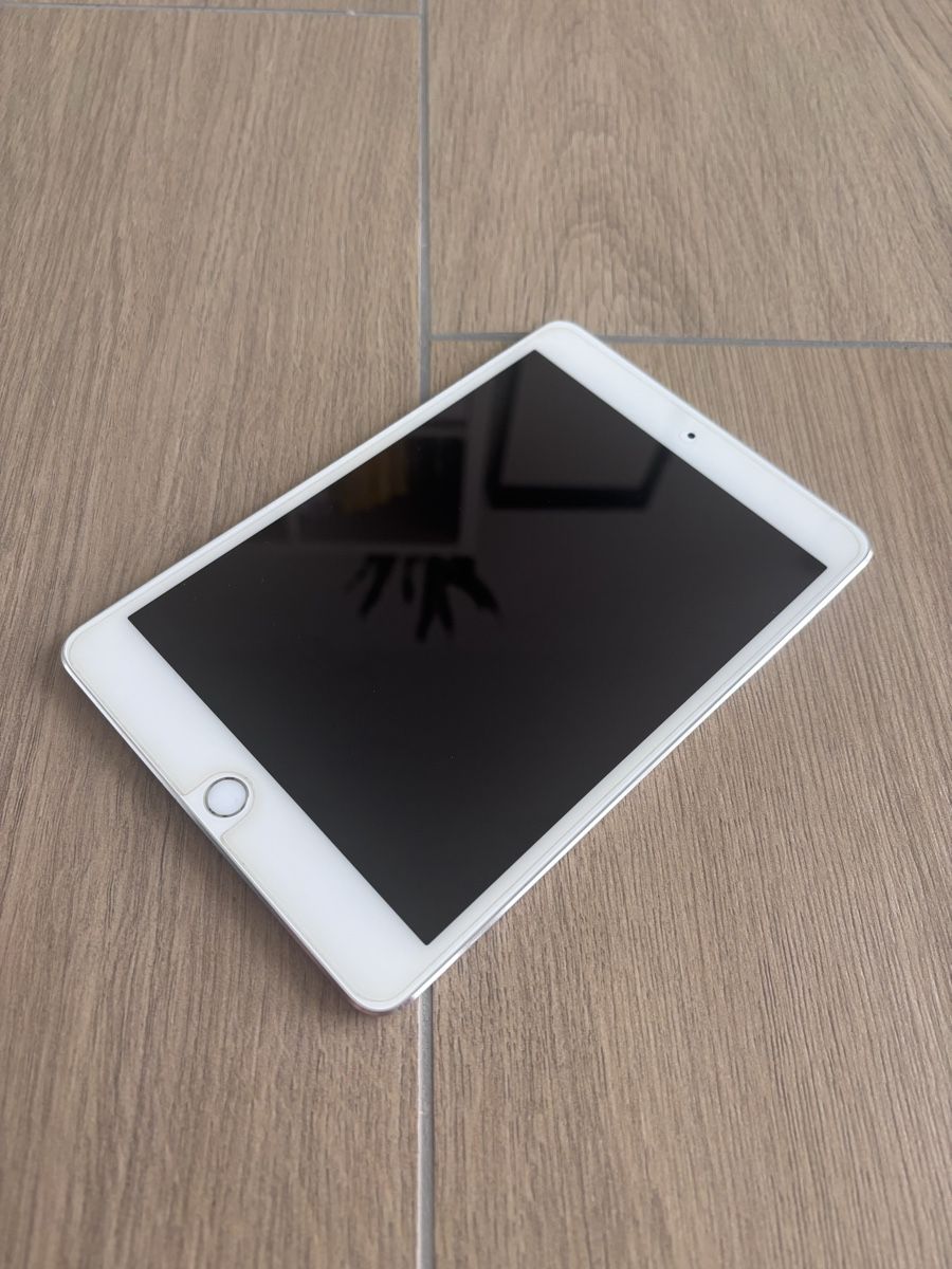 Apple Tablet PC: iPad mini 4 – Gebraucht aus Au SG von Sjardim 2