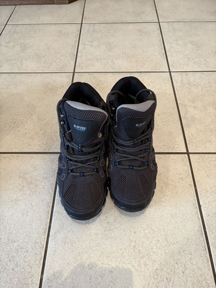 Hi-Tec Scarpe da uomo: Hi-Tec Trekkingschuh Gr.44 – Nuovo (secondo la descrizione) da Morschach venduto da Butterbrot9000