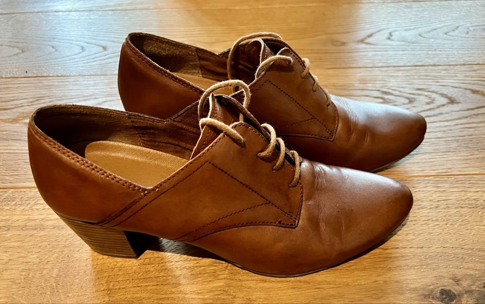 Tamaris Chaussures femmes: Leder-Pumps Tamaris beige – D'occasion à Horw par Nadja041 1