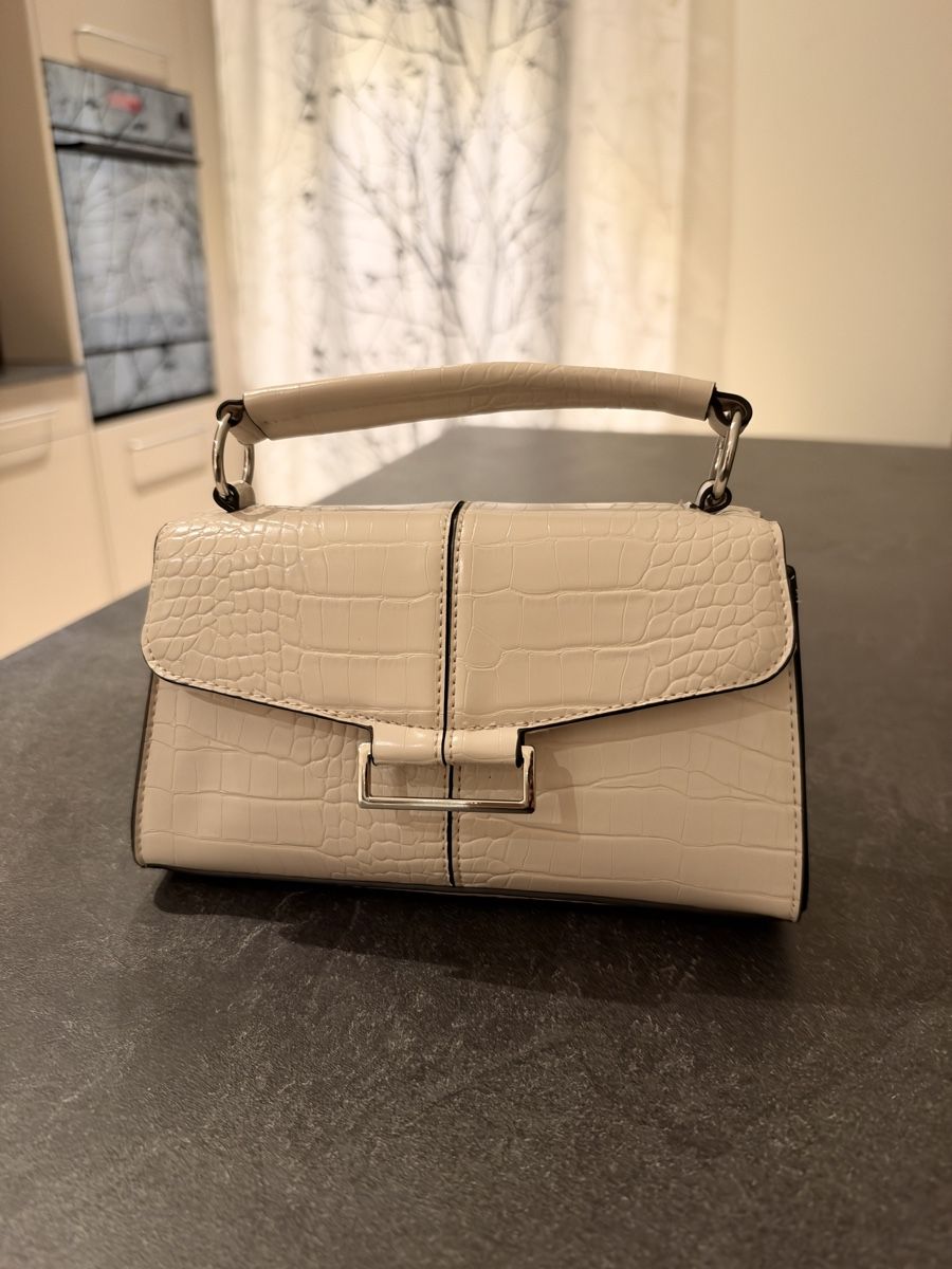 Borse da donna: Cremefarbene Handtasche in Kroko-Optik – Usato da Buttikon SZ venduto da maticivy