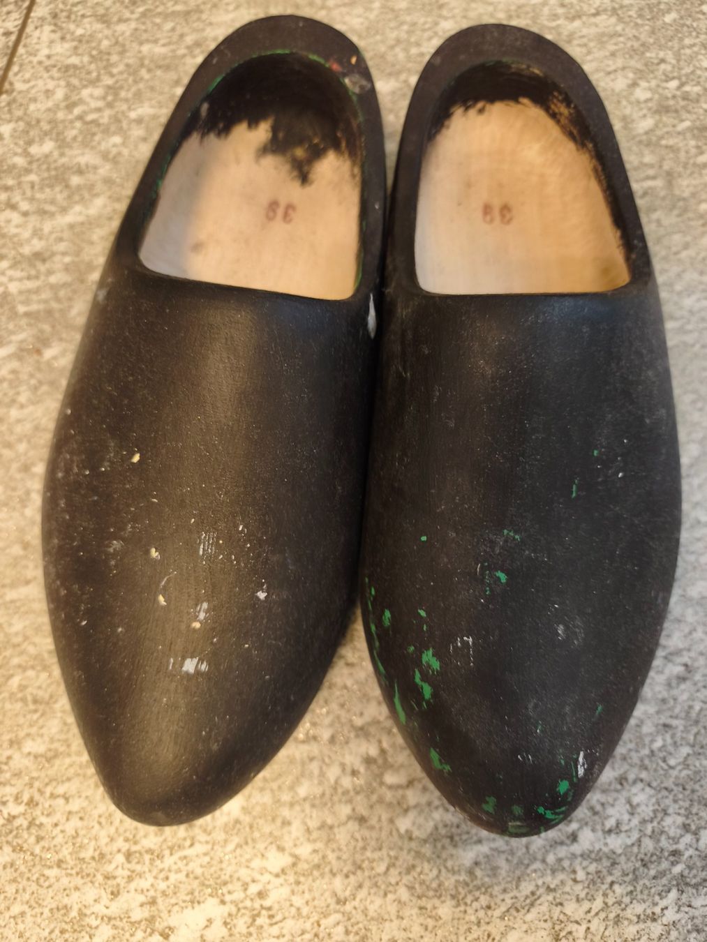 Scarpe da uomo: Zoggeli, zum Anmalen – Usato da Nunningen venduto da maedchenfueralles