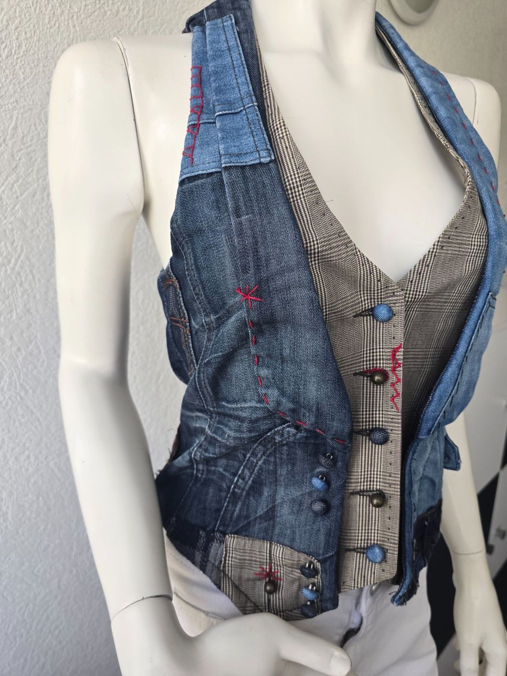 Desigual Gilets & Westen: DESIGUAL gilet taille S – Gebraucht aus Les Verrières von kitel79 2